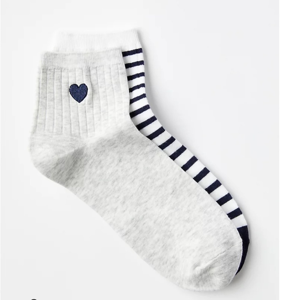Final Sale! Loft heart and stripe ankle socks